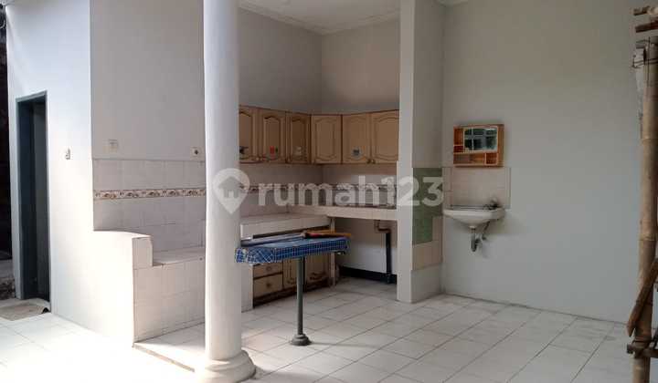 Dijual Rumah Nyaman Terawat Siap Huni Lokasi Strategis di Taman Kopo Indah 1 Bandung 2