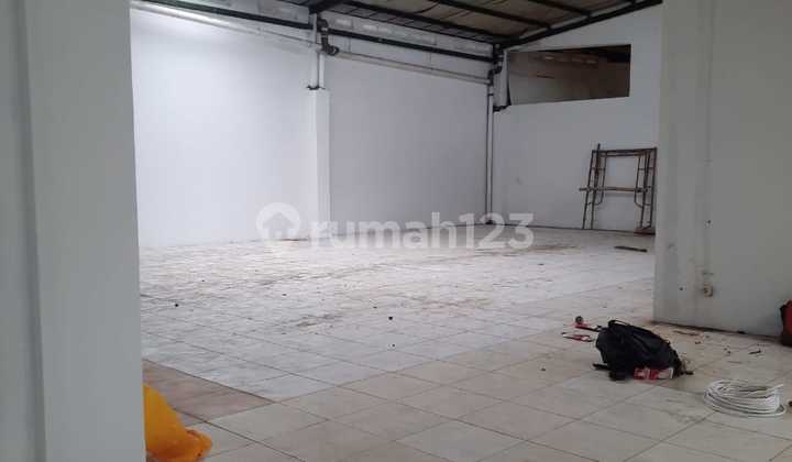 Warehouse for Rent in Holis Permai, Bandung City, Ready to Use, Strategic Location with Easy Access Warehouse for Rent in Holis Permai, Bandung City, Ready to Use, Strategic Location with Easy Access