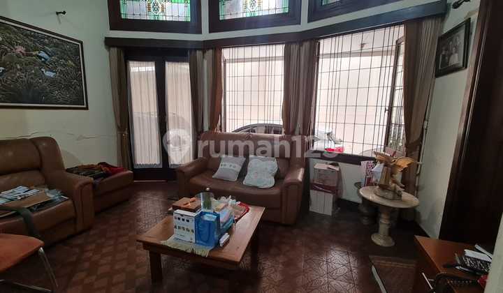 Dijual Rumah di Sayap Riau Jl. Trunojoyo Hunian Nyaman dan Terawat Lokasi Strategis dan Akses Mudah Dijual Rumah di Sayap Riau Jl. Trunojoyo Hunian Nyaman dan Terawat Lokasi Strategis dan Akses Mudah