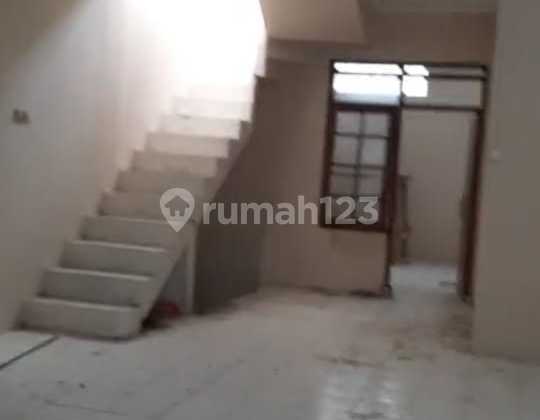 For Rent Newly Renovated Shop House Ready to Use Suitable for Office Tutoring Location at Taman Kopo Indah 2 Bandung 2