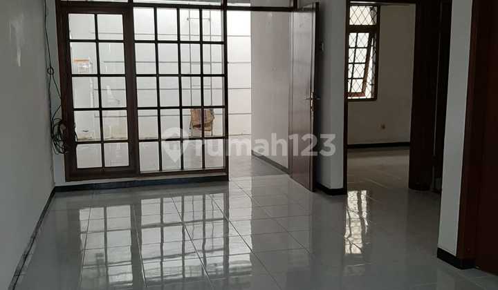 For Rent Ready-to-Occupy House in Batununggal Comfortable and Safe Living Easy Strategic Access