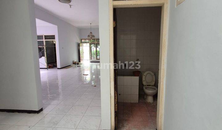 Disewakan Rumah Darmo Permai Utara 1 Lantai  2
