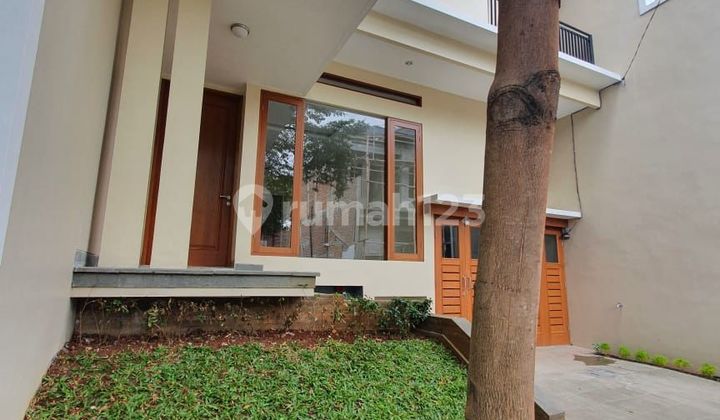 Cempaka Putih Ciputat Timur Bangunan 2 1/2 Lantai