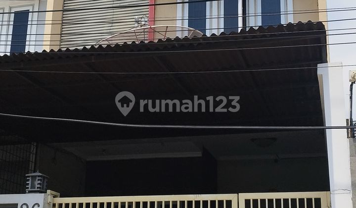 For Sale: 3-Story Ready-to-Occupy House in Grogol Petamburan