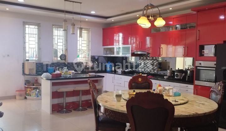 Dijual Rumah 3 Lantai Siap Huni di Grogol Petamburan 2