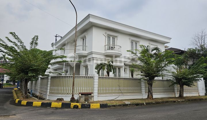 Dijual Rumah Mewah Full Marmer di Taman Kebon Jeruk Intercon Dijual Rumah Mewah Full Marmer di Taman Kebon Jeruk Intercon