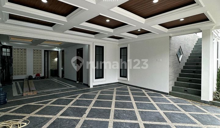 New Luxury Townhouse Strategically Located in Cilandak 2