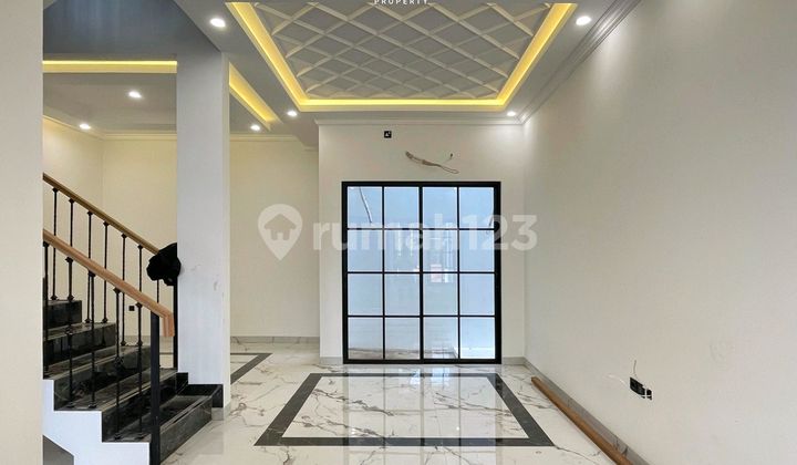 Rumah Baru Mewah Modern Dalam Cluster Pinggir Jalan Di Jagakarsa 2