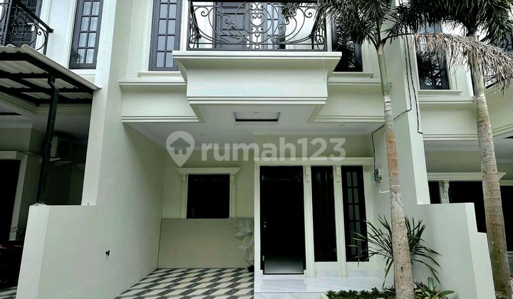 Rumah Baru Modern Dalam Cluster Deket Tol Brigif di Jagakarsa