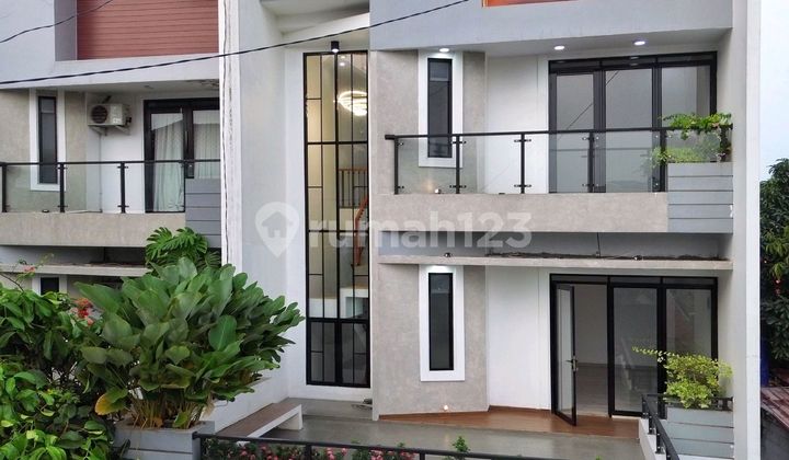 Rumah Baru Mewah Dalam Cluster Dekat Cilandak di Jagakarsa