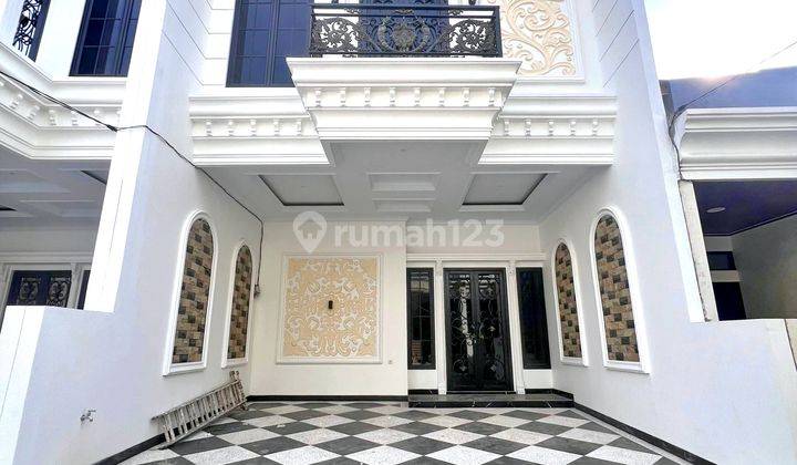 Rumah Baru Mewah Modern Classic 2.5 Lantai Di Jagakarsa 1