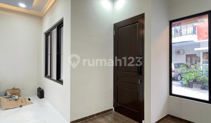 New Modern Minimalist House in a Cluster in Jagakarsa 2