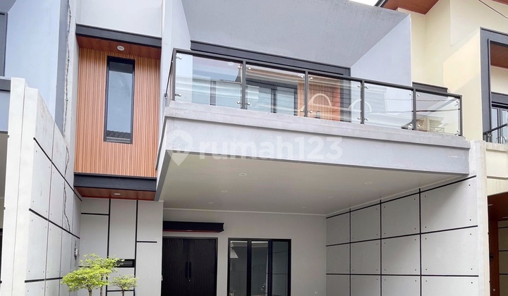 Rumah Baru Mewah Modern Dalam Cluster di Jagakarsa