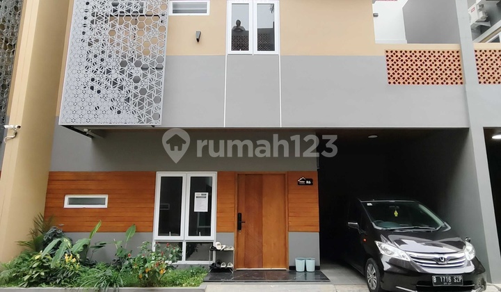 Rumah Baru Mewah Fully Furnished Dalam Cluster Di Jagakarsa Rumah Baru Mewah Fully Furnished Dalam Cluster Di Jagakarsa