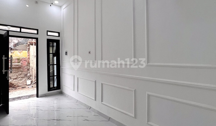 Rumah Baru Mewah Modern Dalam Cluster Lokasi Strategis di Condet 2
