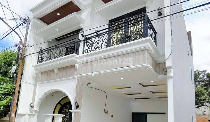 Dijual Rumah Baru Mewah Minimalis Modern 2.5 Lantai Di Jagakarsa 1