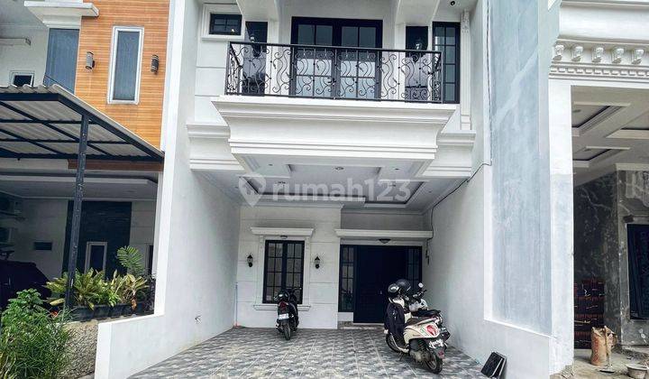 Rumah Modern Minimalis Lantai 2 Dalam Cluster Baru 1