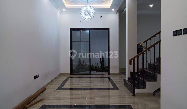 Rumah Baru Mewah Minimalis Modern 3 Lantai Di Jagakarsa 2