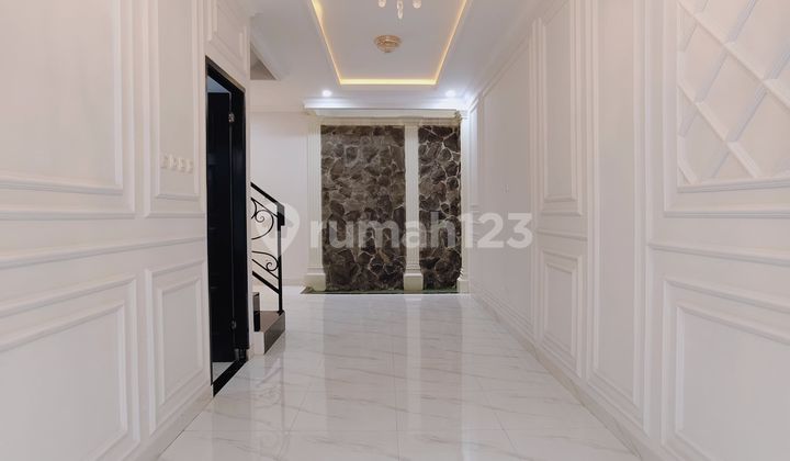 Rumah Baru Modern Dalam Cluster di Jagakarsa 2