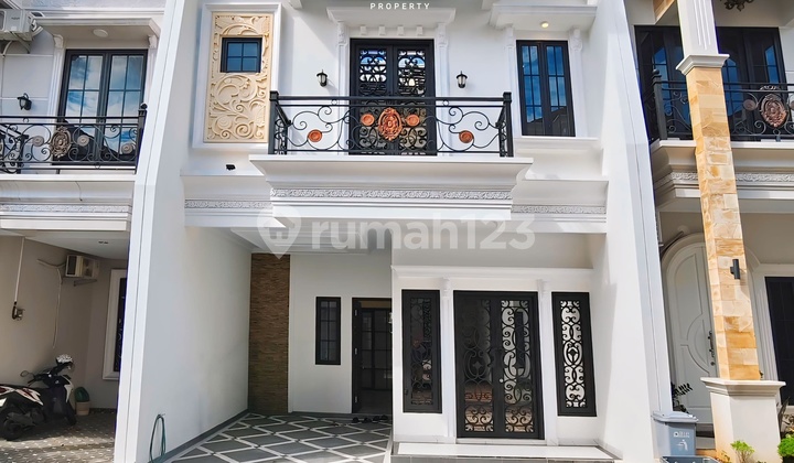Rumah Baru Mewah Dalam Cluster One Gate Dekat Transmart Cilandak
