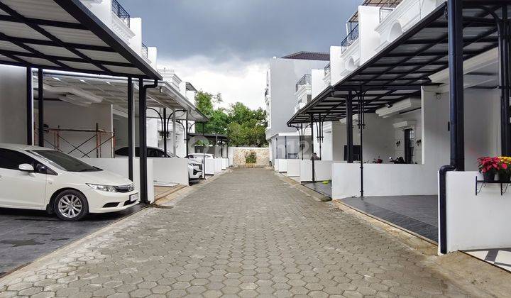 Rumah Baru Modern Minimalis Plus Ruftoop Dalam Townhouse 2