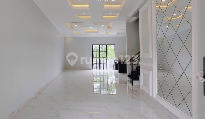 Rumah Baru Mewah Modern Dalam Komplek Besar di Jagakarsa 2