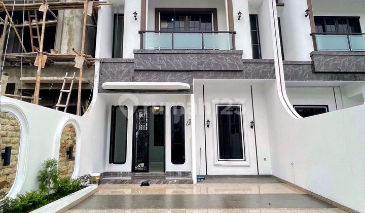 Rumah Baru Mewah Siap Huni Lokasi Strategis di Jagakarsa