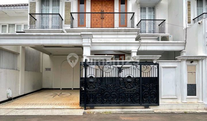 Rumah Baru Mewah Semi Furnished Lokasi Strategis di Kebagusan Rumah Baru Mewah Semi Furnished Lokasi Strategis di Kebagusan