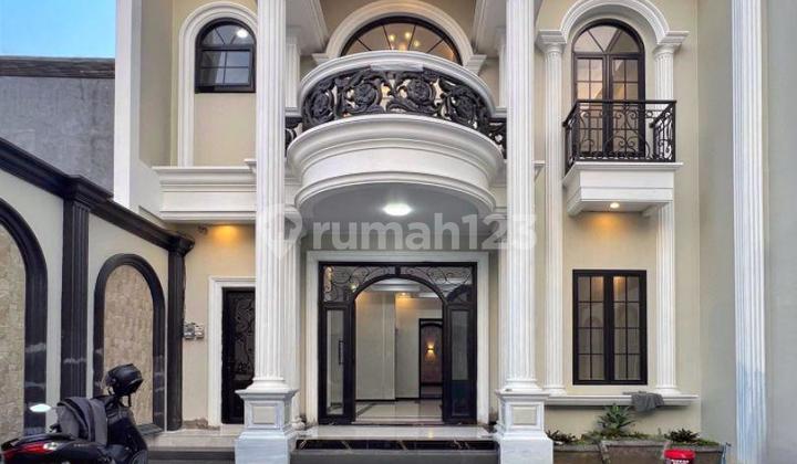 Rumah Baru Mewah Siap Huni Ada Private Pool di Tanah Baru Beji