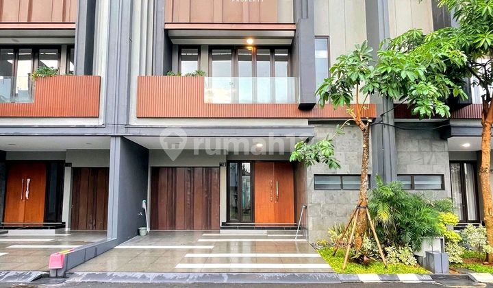 Rumah Mewah Dalam Townhouse Besar Akses Strategis Di Pancoran Rumah Mewah Dalam Townhouse Besar Akses Strategis Di Pancoran