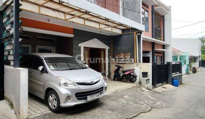 Rumah Minimalis Modern 3 Lantai Di Joe Jagakarsa 2