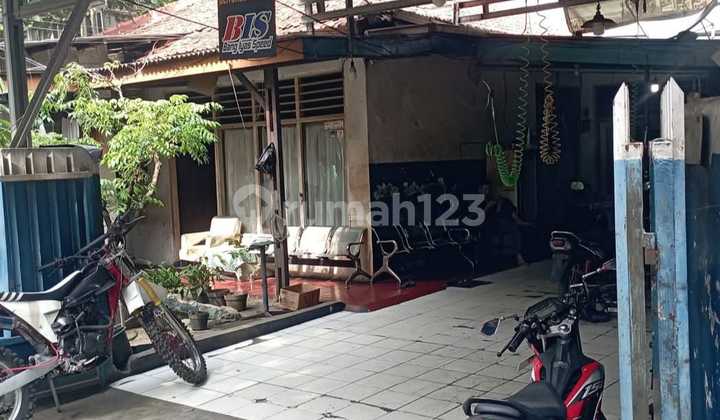 Rumah Pinggir Jalan (Hitung Tanah saja) Cocok untuk Usaha di Jati Padang - Jakarta Selatan Rumah Pinggir Jalan (Hitung Tanah saja) Cocok untuk Usaha di Jati Padang - Jakarta Selatan