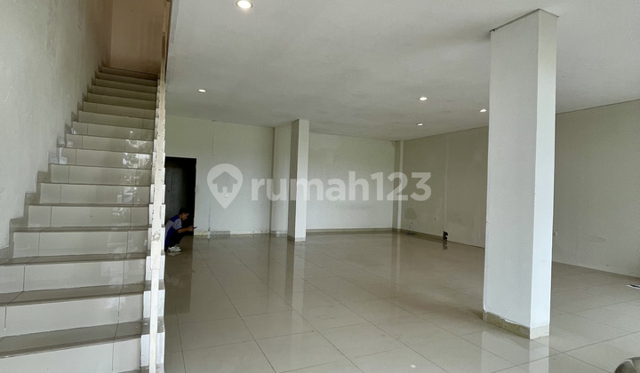 For Rent: Good Quality 3-Story Shop House Ready to Occupy, Strategic Location in Gading Serpong - Tangerang For Rent: Good Quality 3-Story Shop House Ready to Occupy, Strategic Location in Gading Serpong - Tangerang
