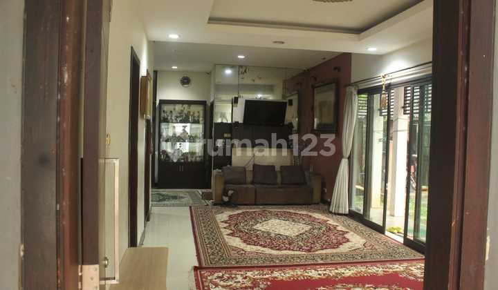 Quick Sale Nice Minimalist 2-Story House Ready to Live in at Pulomas Residence, East Jakarta Quick Sale Nice Minimalist 2-Story House Ready to Live in at Pulomas Residence, East Jakarta