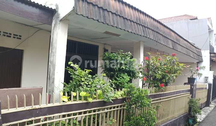 Rumah Asri Siap Huni Lokasi Strategis di Tebet - Jakarta Selatan 1