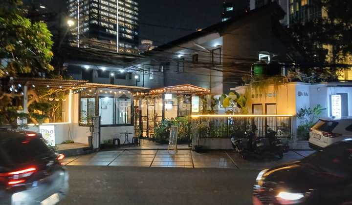 Commercial Unit for Rent Suitable for Cafe/Shop at Setiabudi Raya, South Jakarta