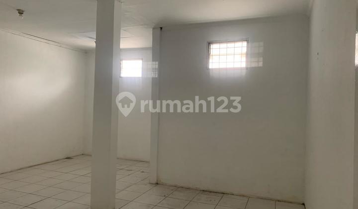 Ruko 2 Lantai Lokasi Strategis di Pinggir Jalan Raya, Tanjung Barat - Jakarta Selatan Ruko 2 Lantai Lokasi Strategis di Pinggir Jalan Raya, Tanjung Barat - Jakarta Selatan