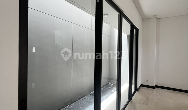 Beautiful Ready-to-Live House in Welton Cluster, Hiera BSD, Tangerang 2