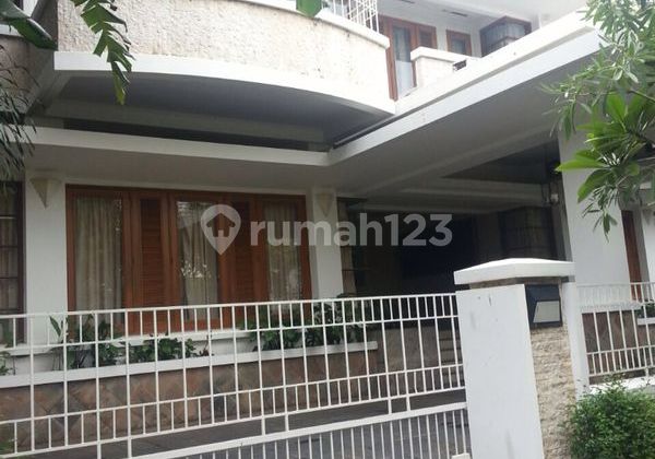 Rumah Mewah Eksklusif Lokasi Premium di Pondok Indah, Jakarta Selatan