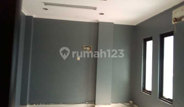 3-Storey Ruko Ready to Occupancy Easy Access Strategic Location in Senayan - South Jakarta