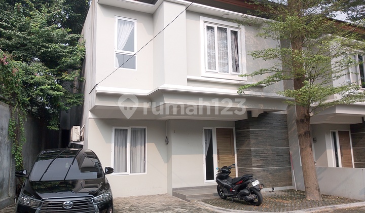 House for Rent in Dikebagusan Ragunan. 2 Floors, Minimalist Modern Style, Exclusively for Residential Use.