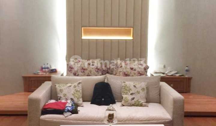 Luxury 3-Story Ready-to-Live-In House in Kelapa Gading, North Jakarta 2