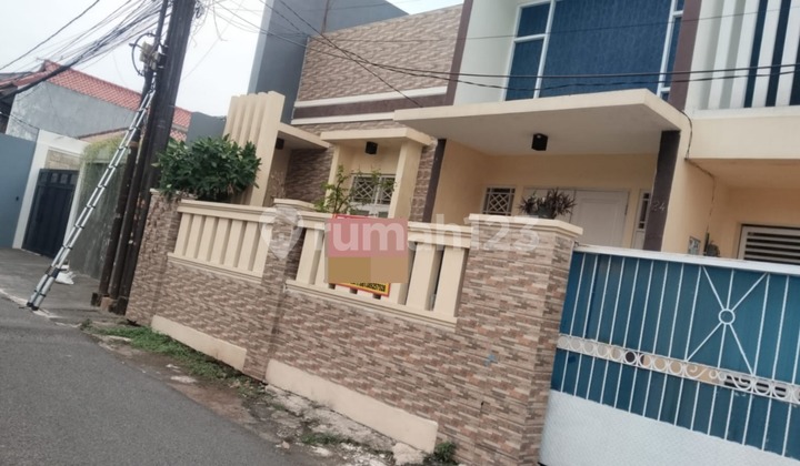 Beautiful 2-Story House Ready to Live In, Strategic Location in Pancoran, South Jakarta 2