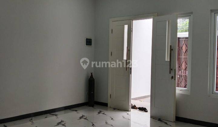 Rumah Baru 2.5 Lantai Di Kosambi Baru Jakarta Barat 1