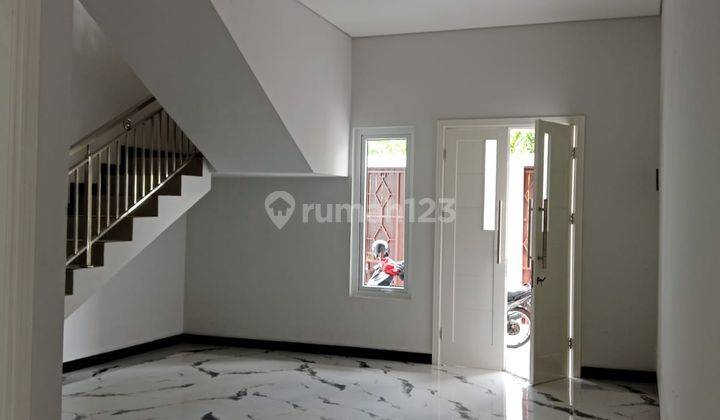 Rumah Baru 2.5 Lantai Di Kosambi Baru Jakarta Barat 2