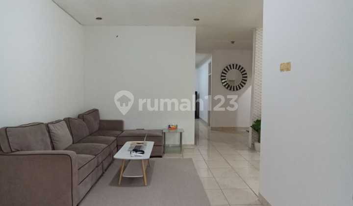 Rumah Dibintaro.baru Direnovasi.fully Furnished 2