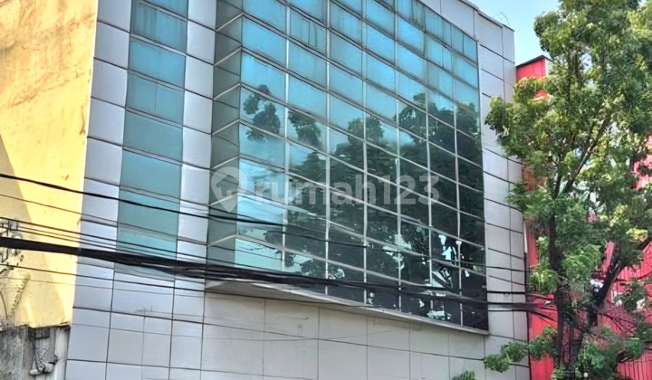 Gedung Kantor 3 Lantai di Cideng Jakarta Pusat