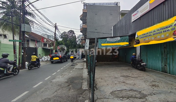Ruko Gandeng Pinggir Jalan Raya Jual Dibawah NJOP di Daerah Tanah Abang Jakarta Pusat