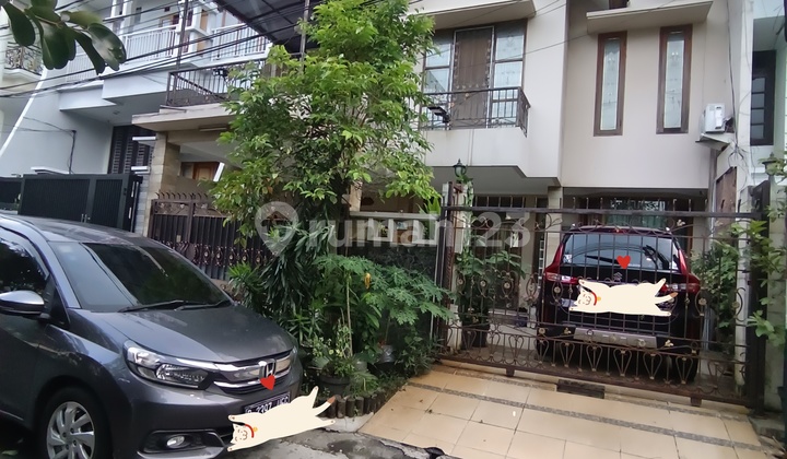 Fully Furnished Ready-to-Live House in Kelapa Gading, North Jakarta