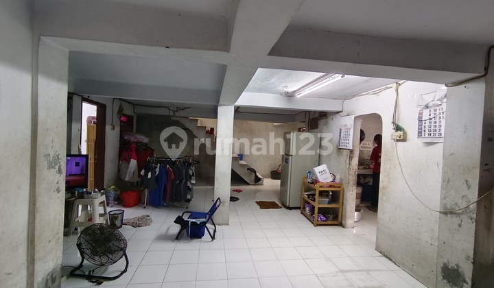 Rumah lebar 10 meter dijual murah butuh cepat dibawah harga pasaran di Pademangan Jakarta Utara Rumah lebar 10 meter dijual murah butuh cepat dibawah harga pasaran di Pademangan Jakarta Utara